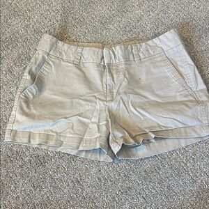 GAP Women's Light Gray Cargo Shorts